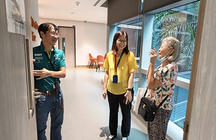 Dr Lo Geok Lam Reunites with Former Students and Colleagues During Singapore Visit